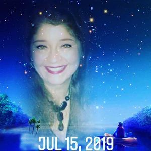 Meet your Posher, Eira